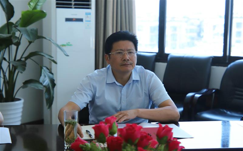 �����ݴ��ӵ�����һ��ӵ���ָ������