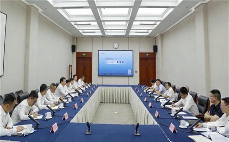 ���Ÿ������������ί����̸����