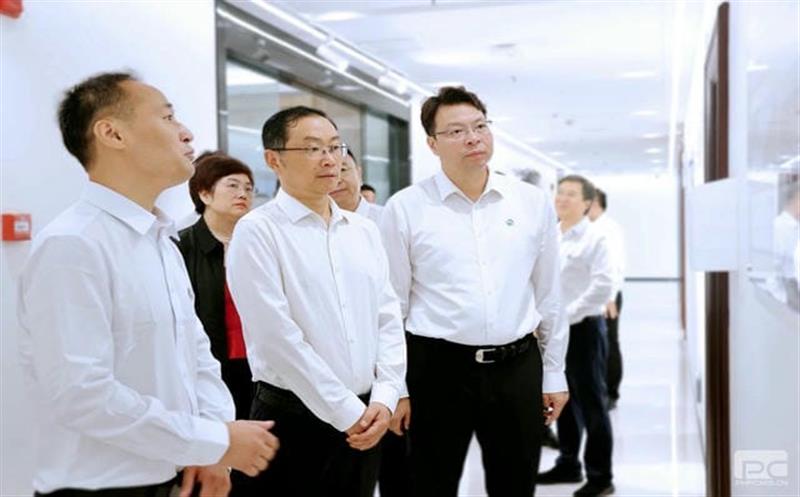 ʡ�˴�ί���쵼�����ſ�չ����