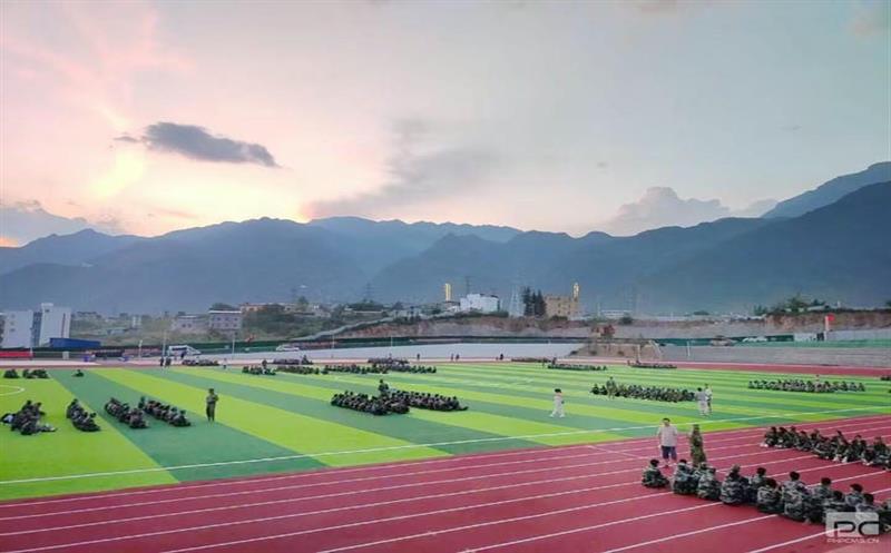 ������ϣ����������δ�� ح���������ײ���Ͽ��ѧͶ��ʹ��